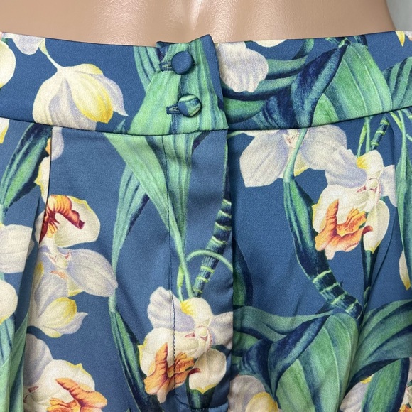 NEW PATBO BLUE FLORAL PRINT SHORTS - Picture 3 of 8